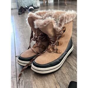 Universal Thread Ellysia Microsuede Functional Lace Up Ankle Snow Boots Size 9